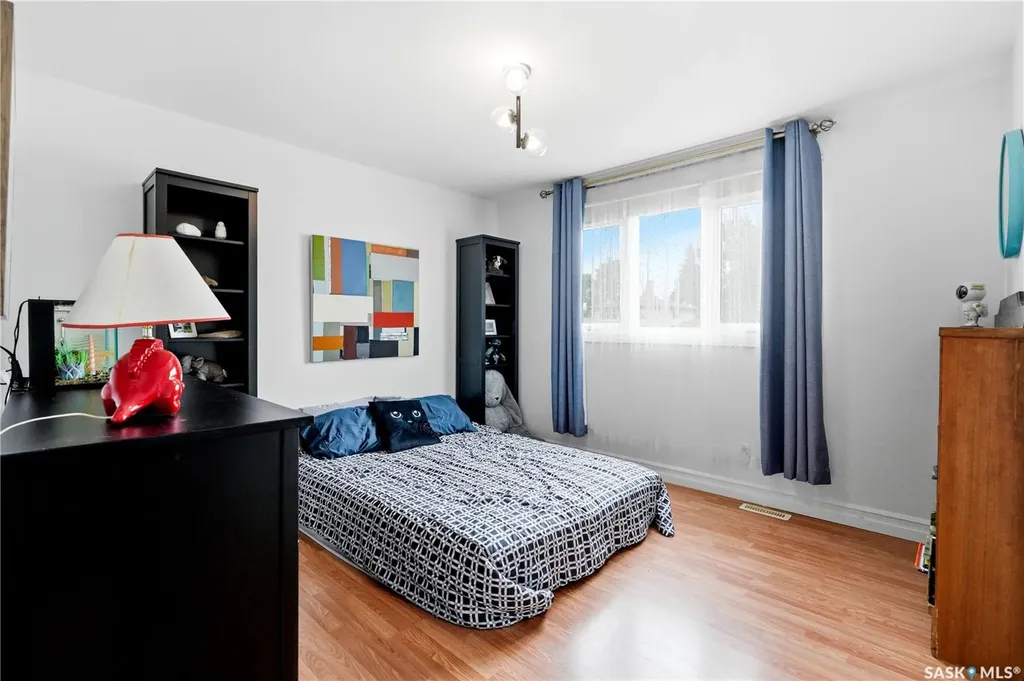 346 Highbury Terrace Saskatoon SK S7H 4X8