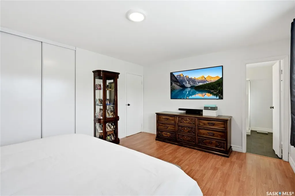 346 Highbury Terrace Saskatoon SK S7H 4X8