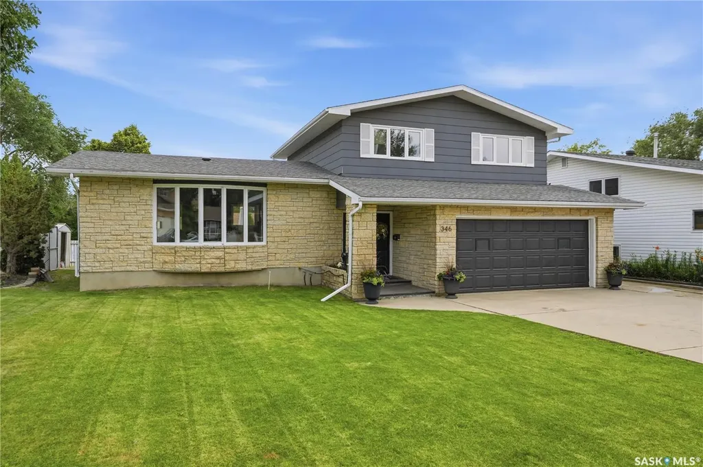 346 Highbury Terrace Saskatoon SK S7H 4X8