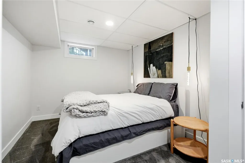 346 Highbury Terrace Saskatoon SK S7H 4X8