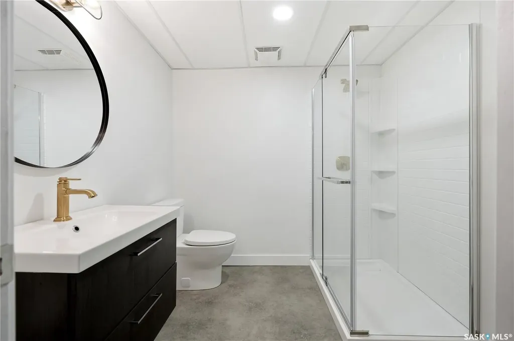 346 Highbury Terrace Saskatoon SK S7H 4X8