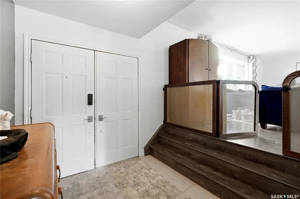 346 Highbury Terrace Saskatoon SK S7H 4X8