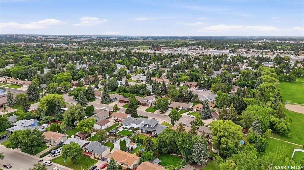 346 Highbury Terrace Saskatoon SK S7H 4X8