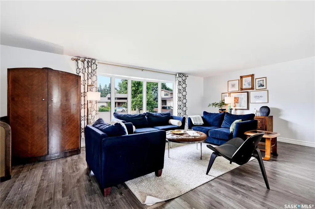 346 Highbury Terrace Saskatoon SK S7H 4X8