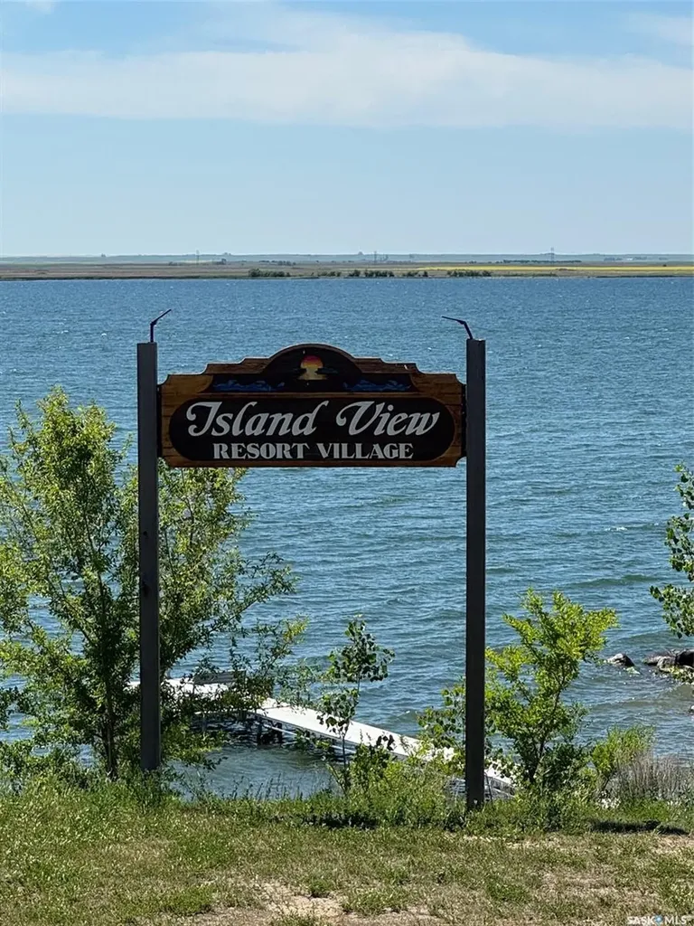 2 Marina Drive Island View SK S0G 1C0