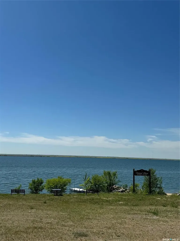 3 Marina Drive Island View SK S0G 1C0