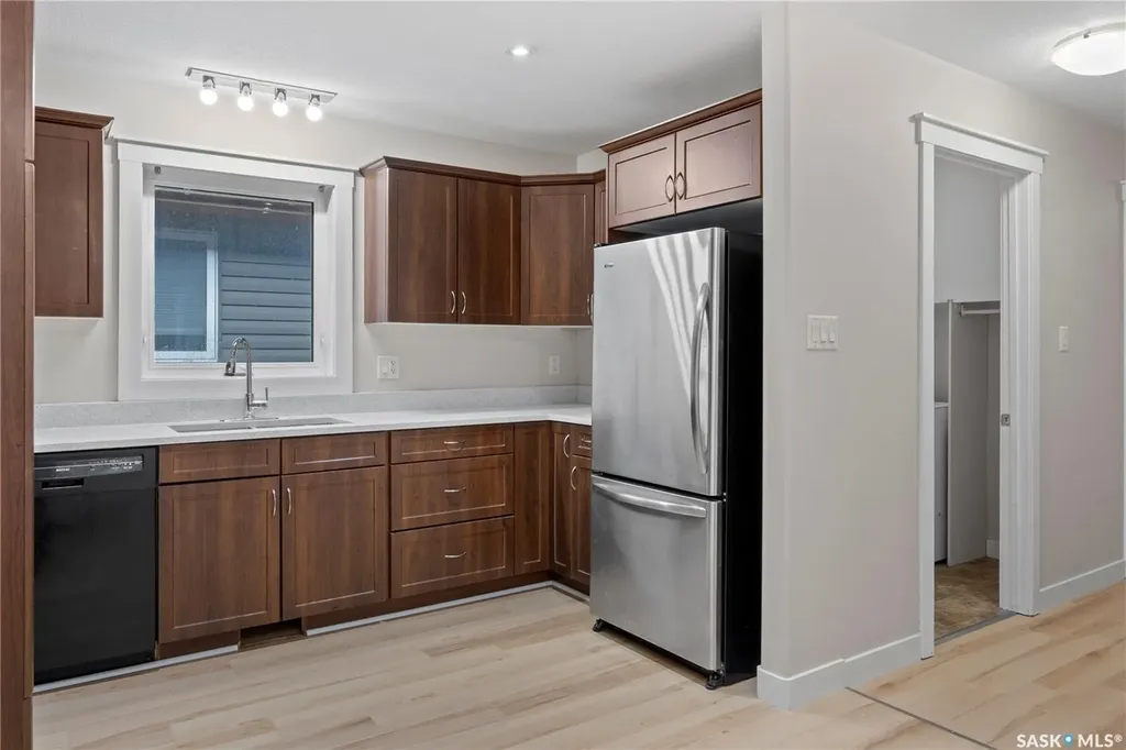 5220 Aerial Crescent Regina SK S4W 0C8