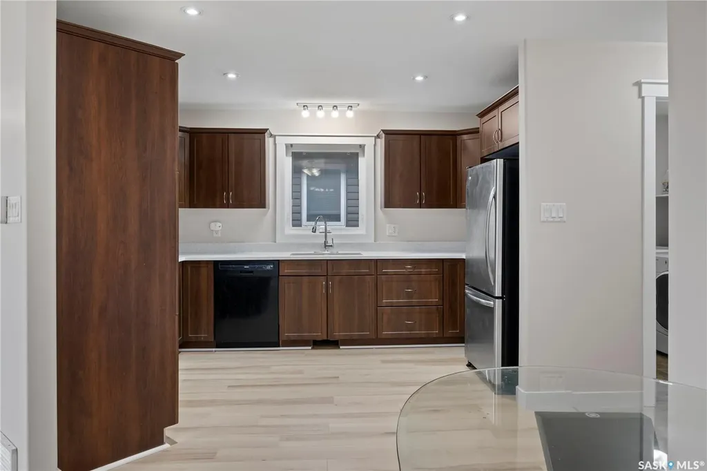 5220 Aerial Crescent Regina SK S4W 0C8