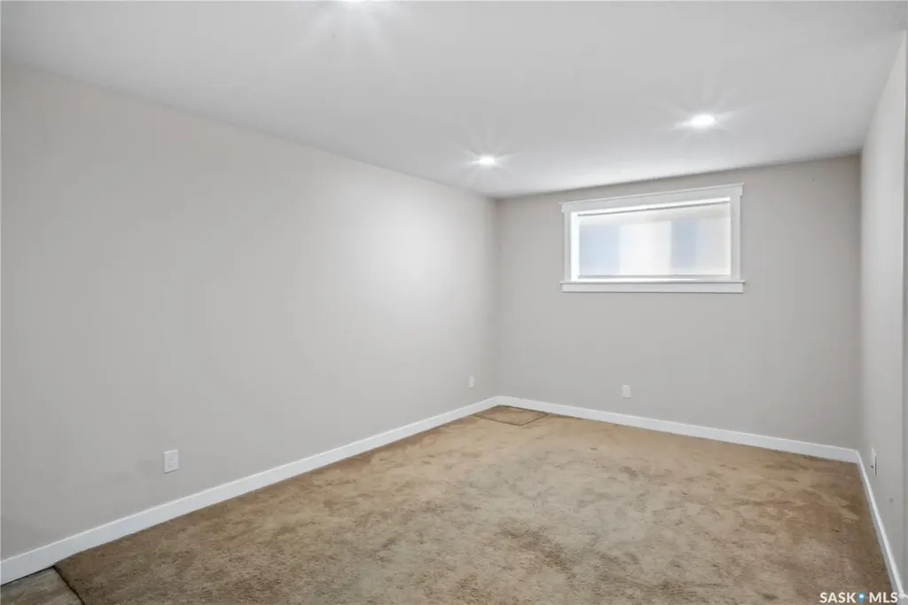 5220 Aerial Crescent Regina SK S4W 0C8