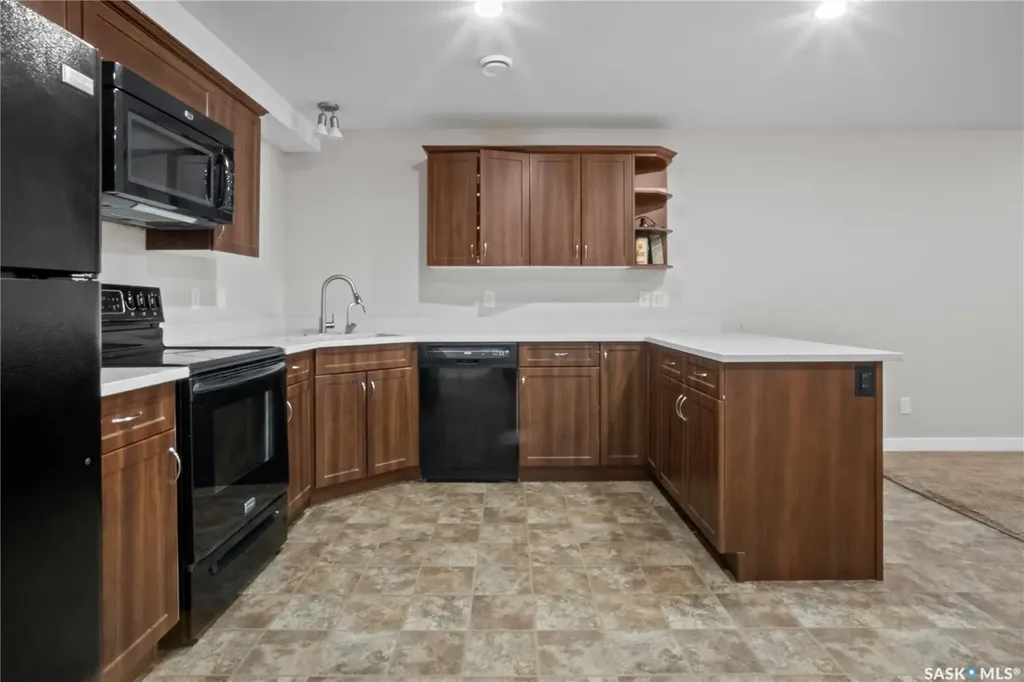 5220 Aerial Crescent Regina SK S4W 0C8