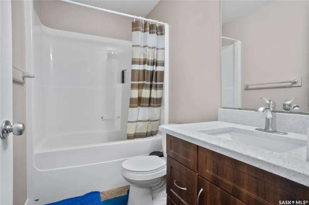 5220 Aerial Crescent Regina SK S4W 0C8