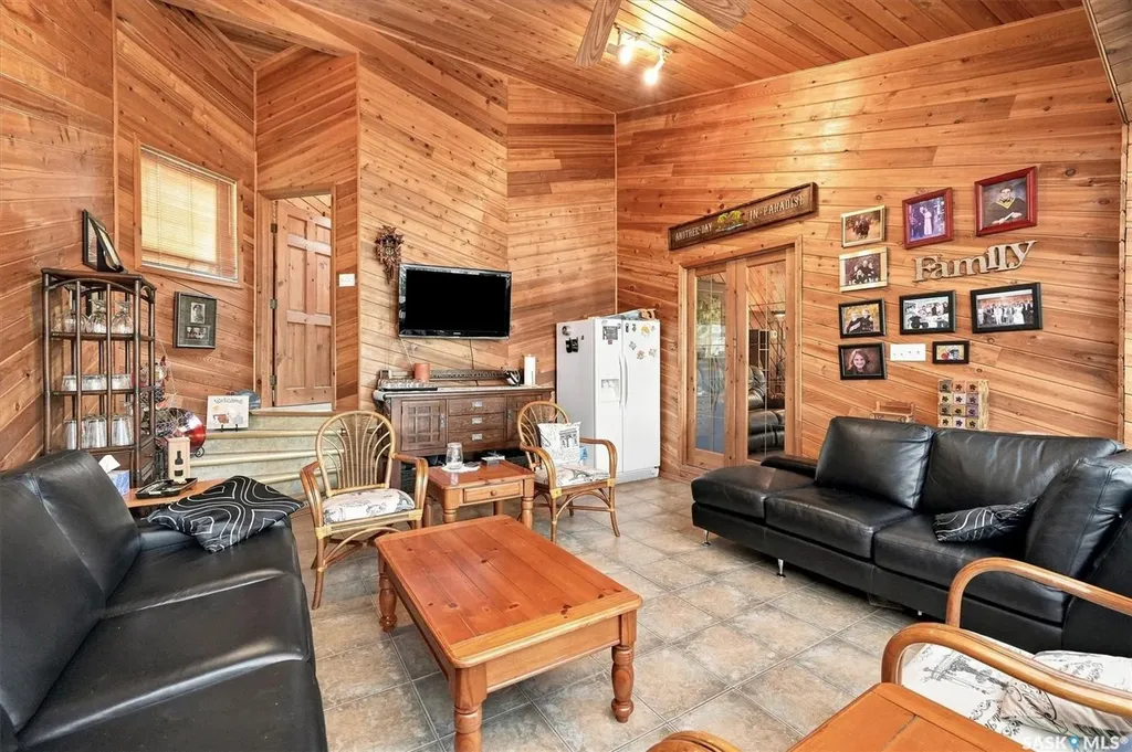 5205 Lake Address Wakaw Lake SK S0K 4P0
