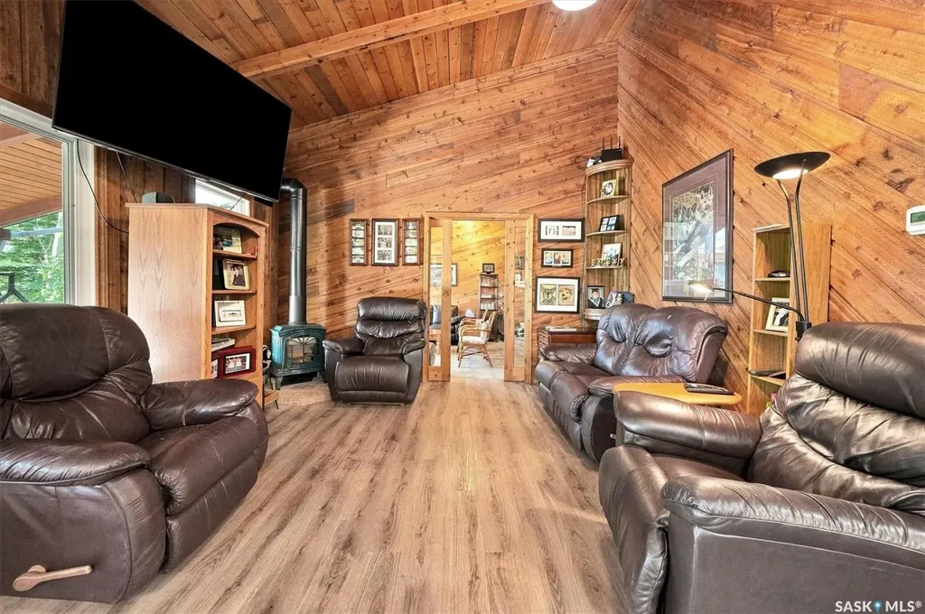 5205 Lake Address Wakaw Lake SK S0K 4P0