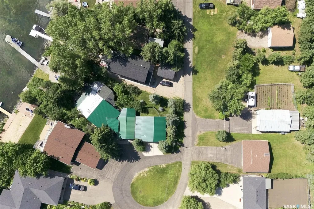 5205 Lake Address Wakaw Lake SK S0K 4P0