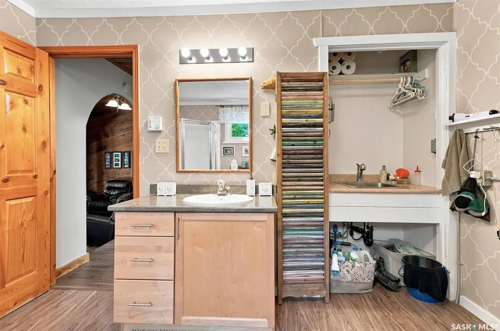 5205 Lake Address Wakaw Lake SK S0K 4P0