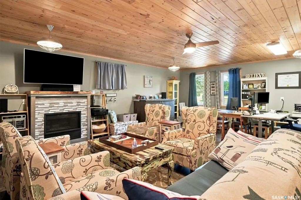 5205 Lake Address Wakaw Lake SK S0K 4P0