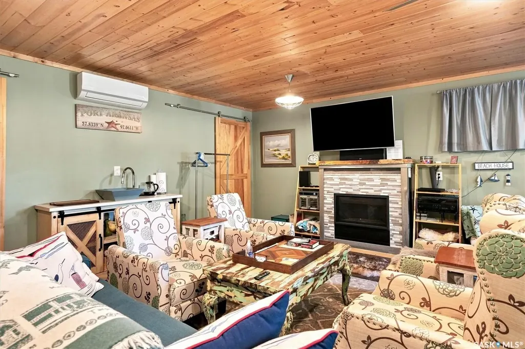 5205 Lake Address Wakaw Lake SK S0K 4P0