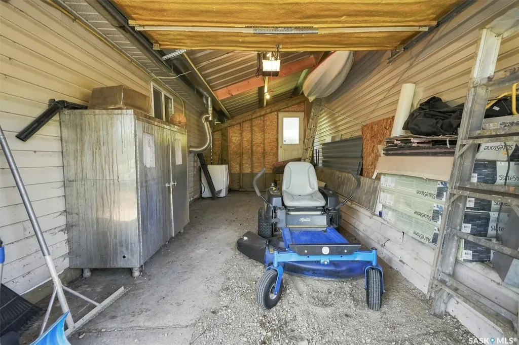 5205 Lake Address Wakaw Lake SK S0K 4P0