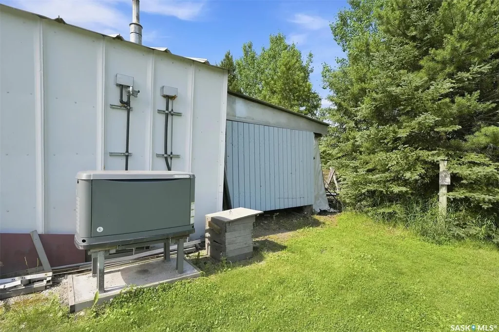 5205 Lake Address Wakaw Lake SK S0K 4P0