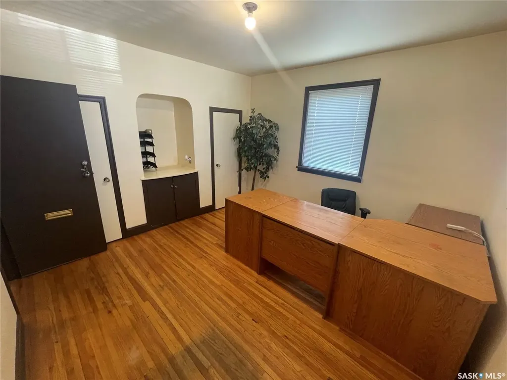 2318 8th Street E Saskatoon SK S7H 0V5