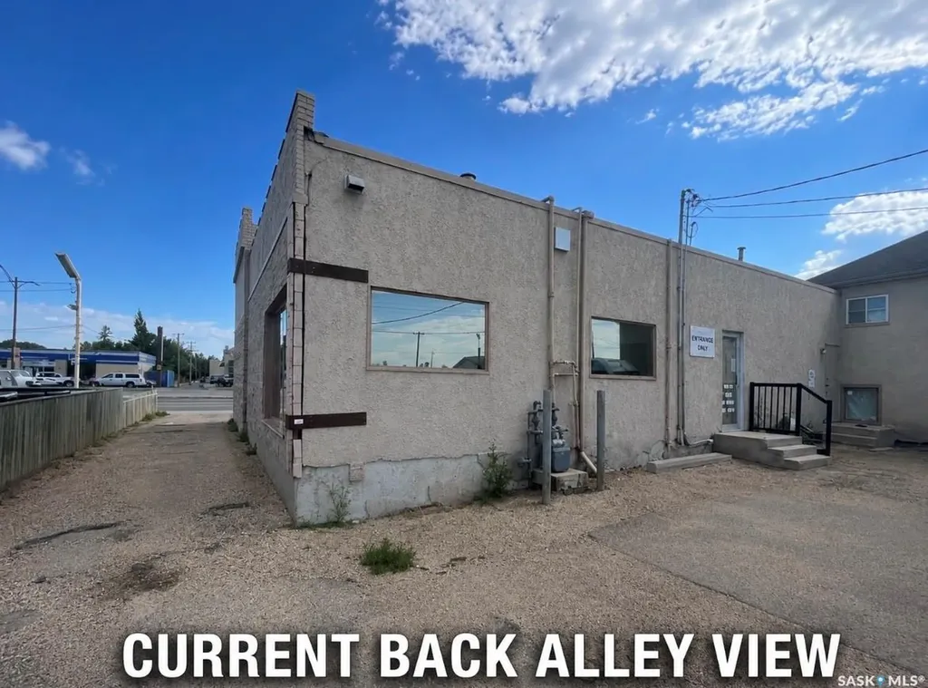2318 8th Street E Saskatoon SK S7H 0V5
