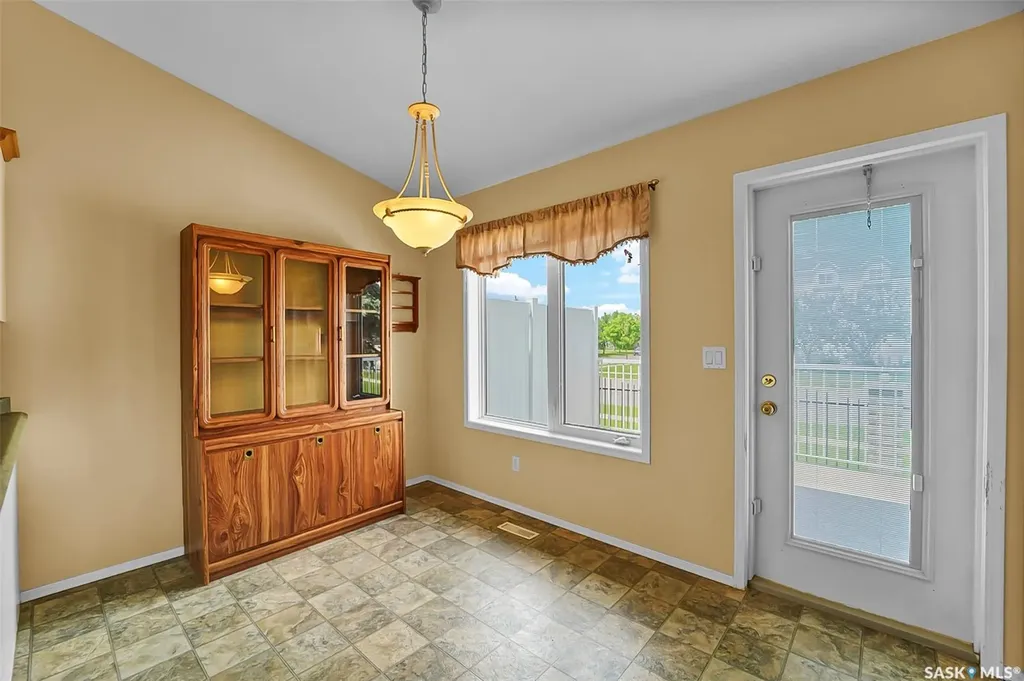 835 Heritage Green Saskatoon SK S7H 5S5