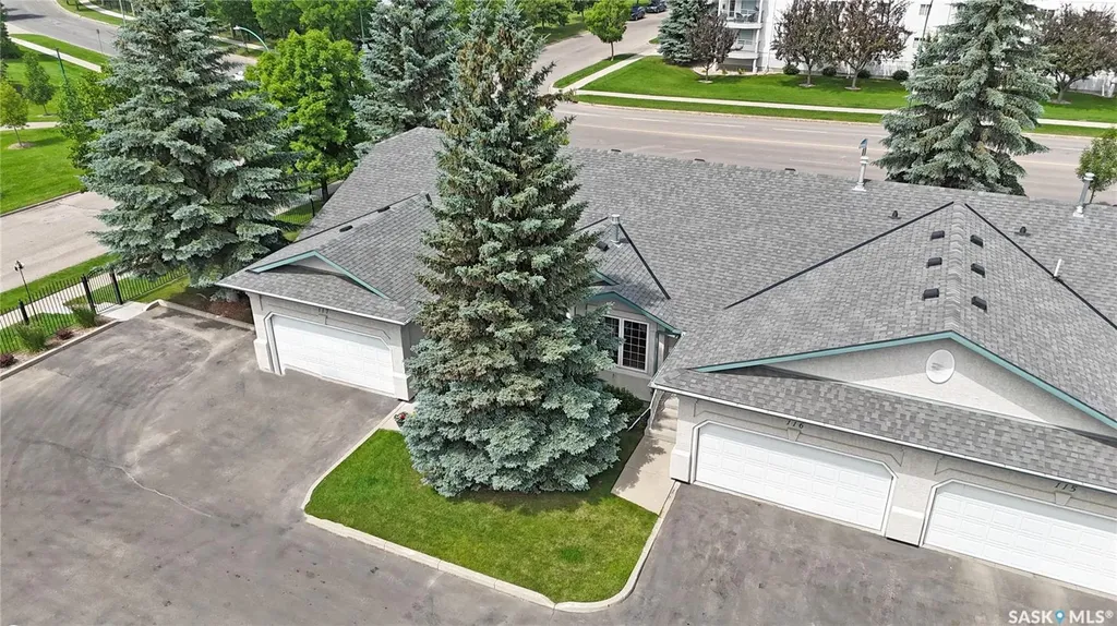 835 Heritage Green Saskatoon SK S7H 5S5