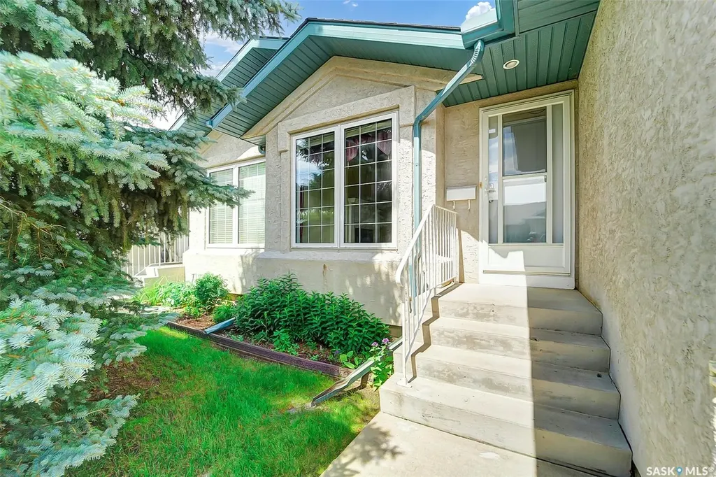 835 Heritage Green Saskatoon SK S7H 5S5