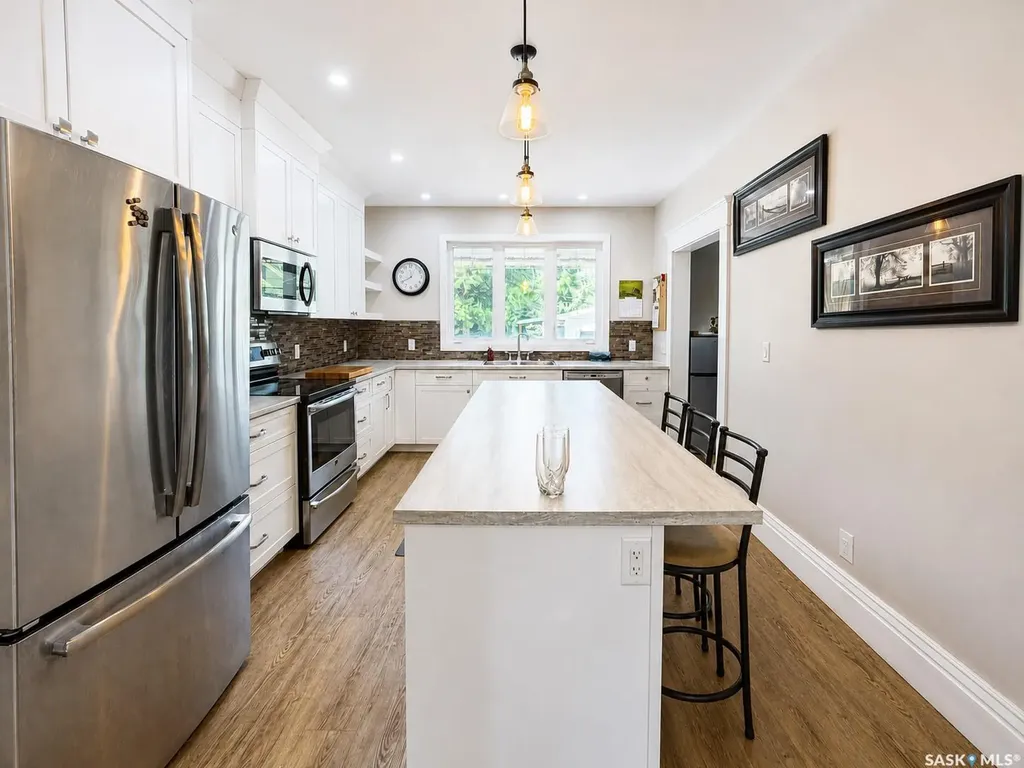 205 3rd Avenue Harris SK S0L 1K0