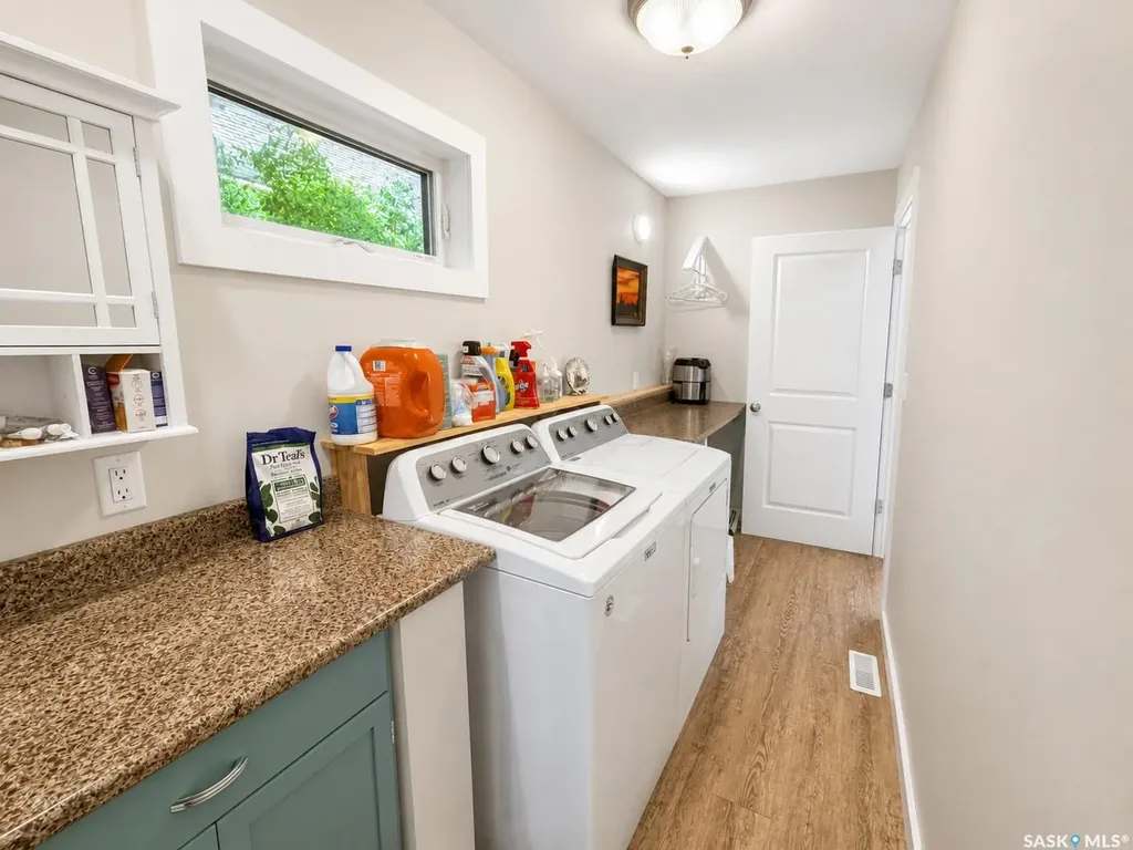 205 3rd Avenue Harris SK S0L 1K0