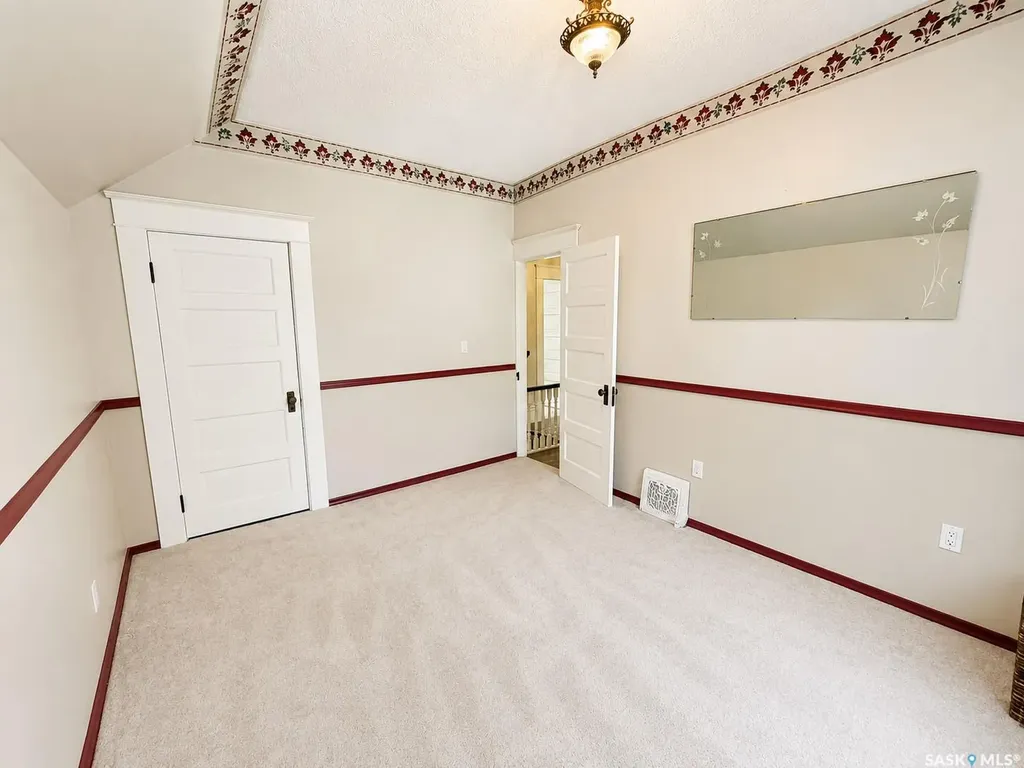 205 3rd Avenue Harris SK S0L 1K0