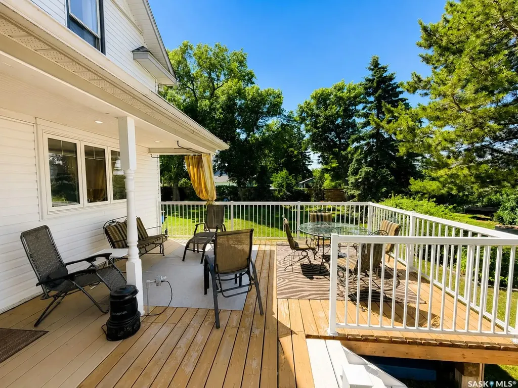205 3rd Avenue Harris SK S0L 1K0