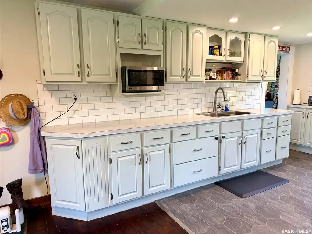 402 4th Street Medstead SK S0M 1W0