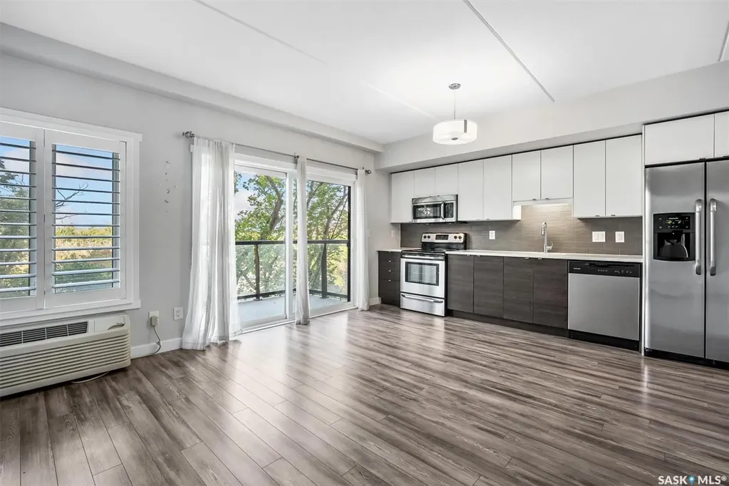 550 4th Avenue N Saskatoon SK S7K 2M7
