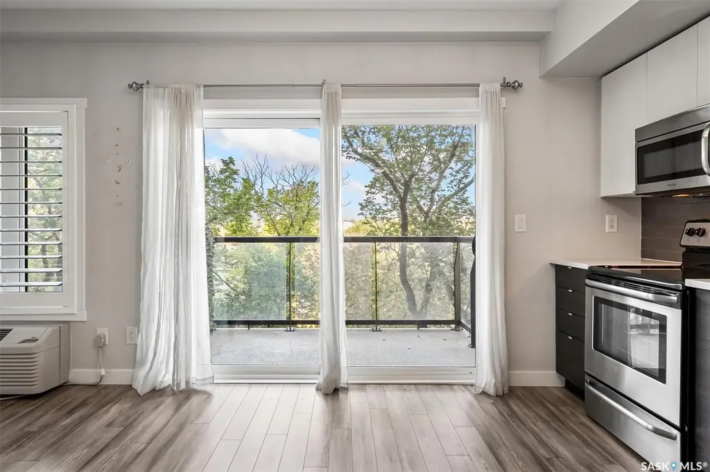 550 4th Avenue N Saskatoon SK S7K 2M7