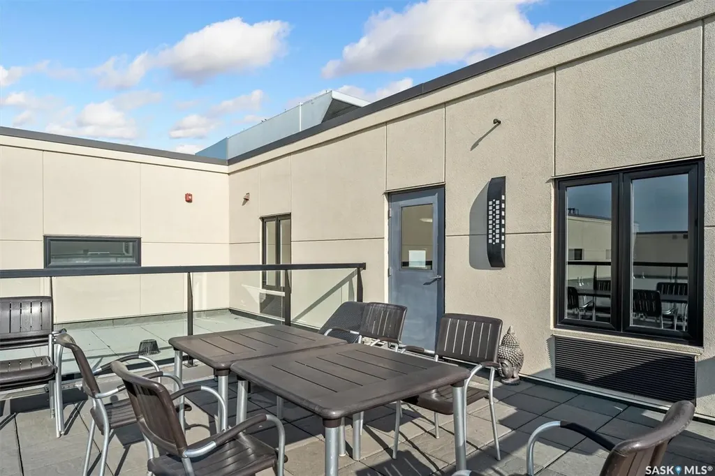 550 4th Avenue N Saskatoon SK S7K 2M7