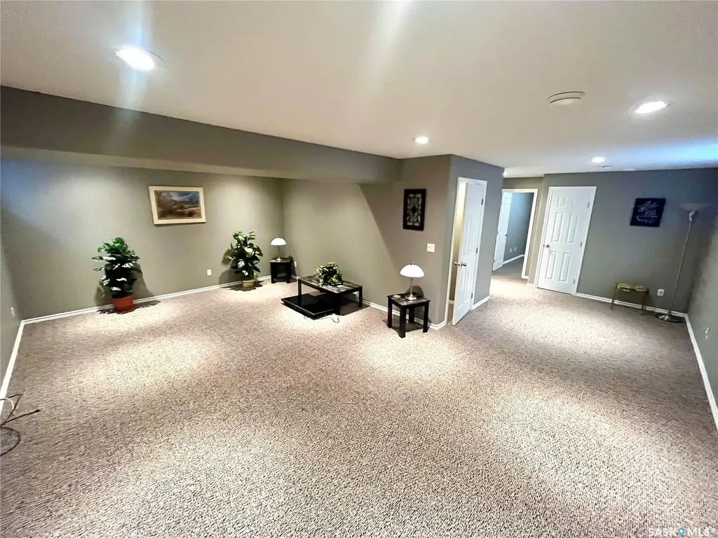 630 1st Avenue N Martensville SK S0K 2T2
