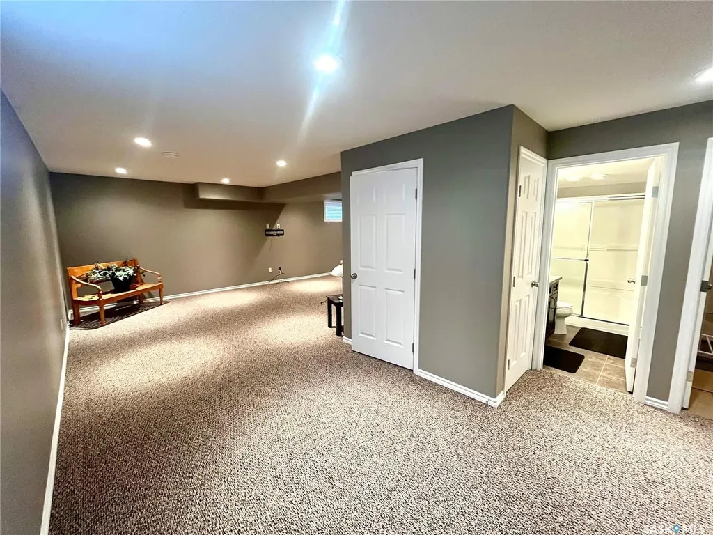 630 1st Avenue N Martensville SK S0K 2T2
