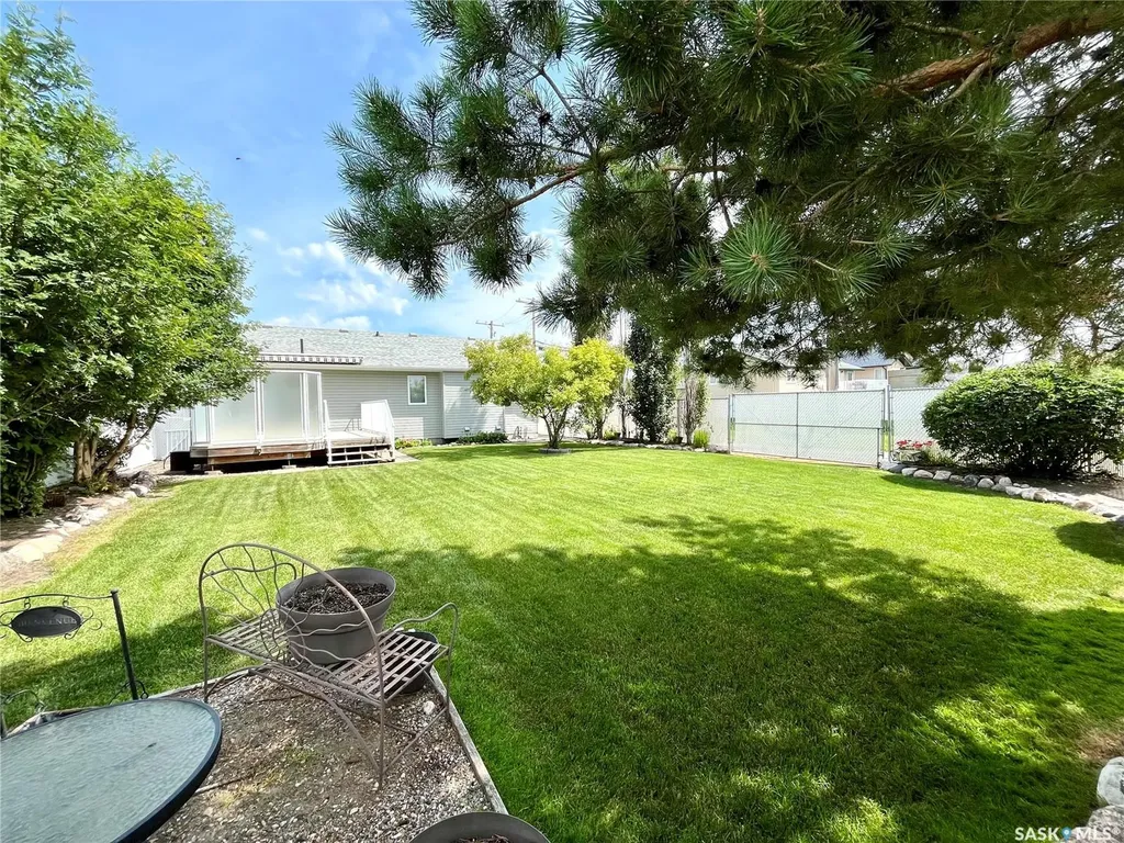 630 1st Avenue N Martensville SK S0K 2T2