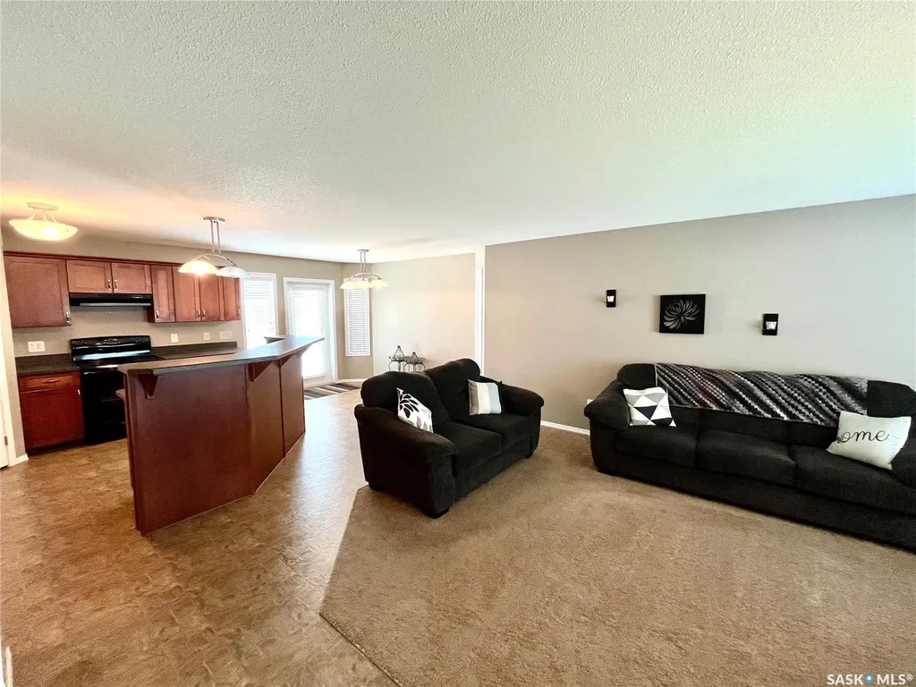 630 1st Avenue N Martensville SK S0K 2T2