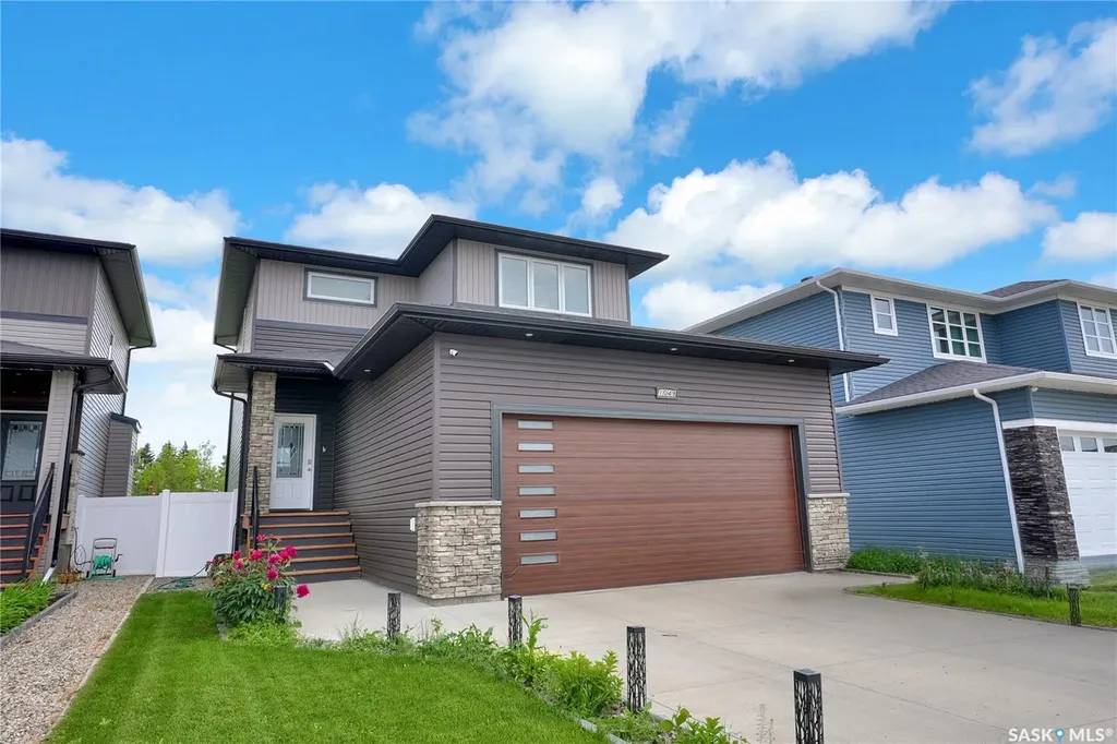 1049 Maplewood Drive Moose Jaw SK S6J 0B6