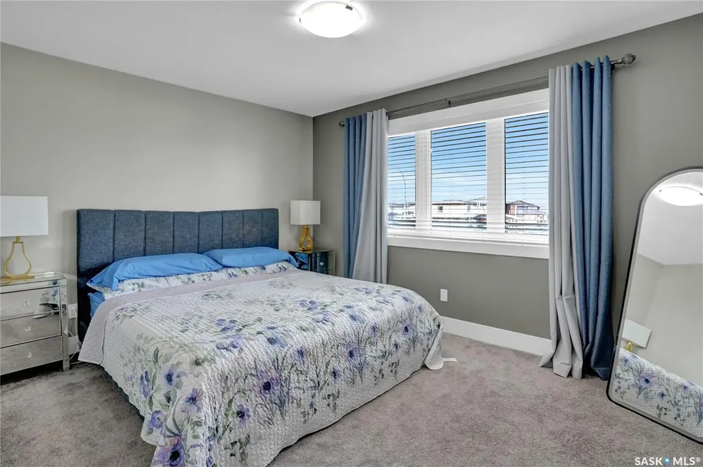 1049 Maplewood Drive Moose Jaw SK S6J 0B6