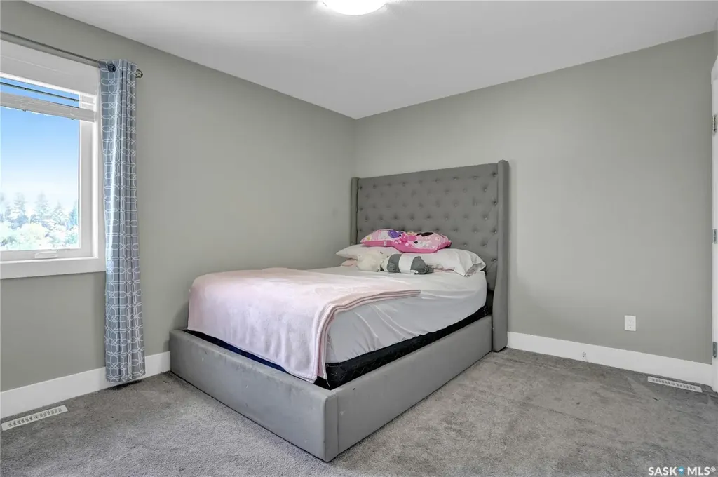 1049 Maplewood Drive Moose Jaw SK S6J 0B6