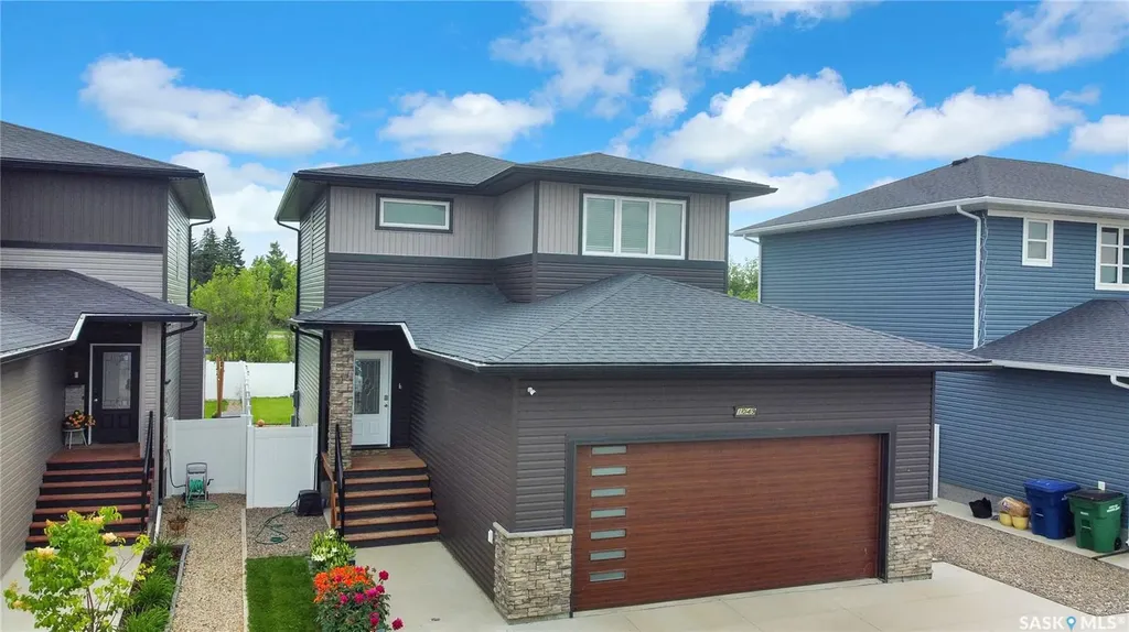 1049 Maplewood Drive Moose Jaw SK S6J 0B6