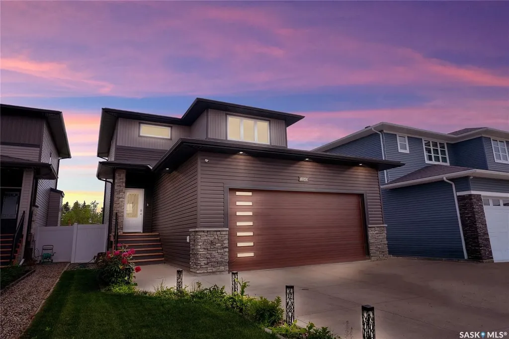 1049 Maplewood Drive Moose Jaw SK S6J 0B6