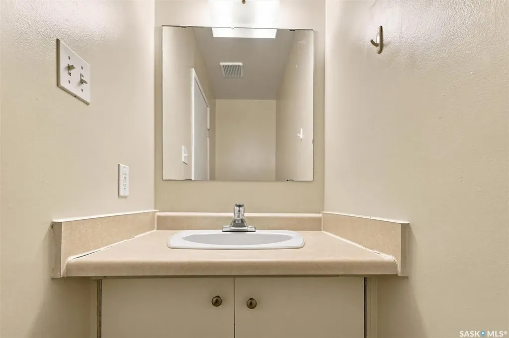 3933 Centennial Drive Saskatoon SK S7L 5T3