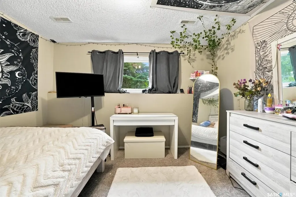 3933 Centennial Drive Saskatoon SK S7L 5T3