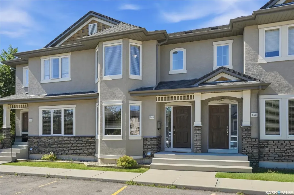 135 Ashworth Crescent Saskatoon SK S7T 0N1