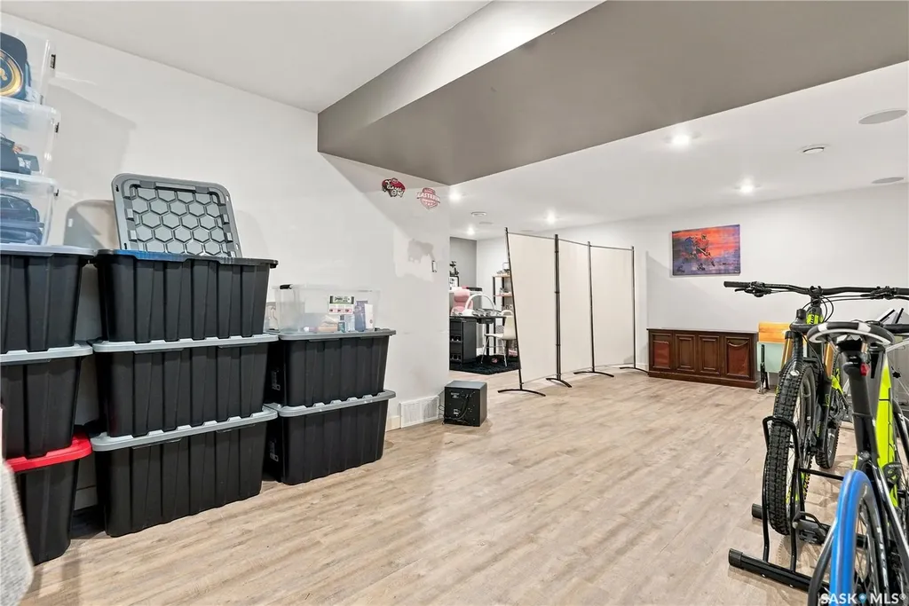 242 Candle Crescent Saskatoon SK S7K 5A4