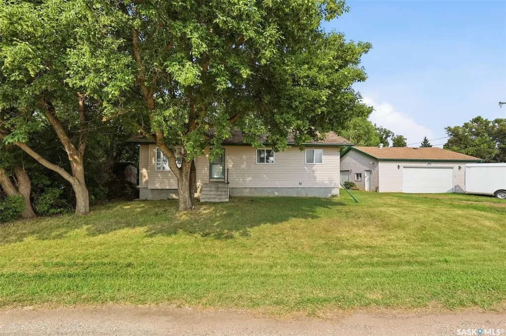 114 First Avenue W Vanscoy SK S0L 3J0